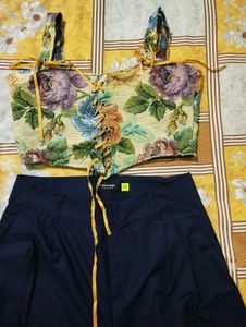 COMBO| Floral Corset Top & Navy Palletted Pants
