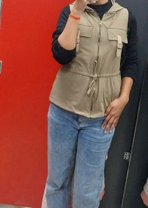 Hooded Sleeveless Vest