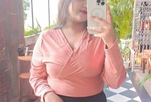 peach color crop top