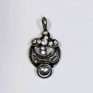 Vintage Silver Tone Pendant