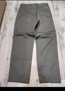 sc3791 Peter England Beggy Pants size 32