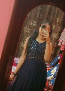 Nevy Blue 🔵💙 Gown But Without Slvees