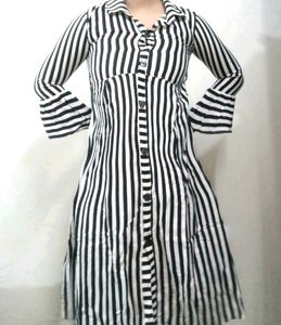 BLACK &amp; WHITE STRIPED BUTTON-DOWN DRESS