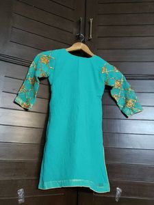 Girl Kid Green Embellished Kurti For 8 To 10 Years
