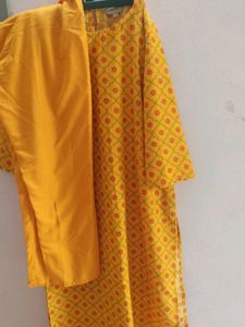 Yellow Kurta Set With Floral Print