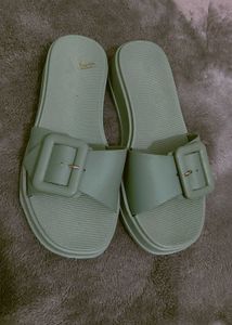 Green Buckle Platform Slides soal inches 1.5