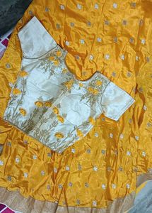 Elegant Yellow Ethnic Skirt