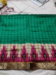 Green &amp; Pink Checked Saree