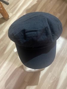 Caps