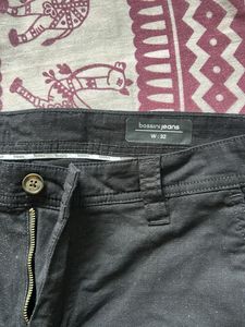Stylish Men&#39;s Cargo Jeans