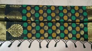 Elegant Green &amp; Gold Scarf