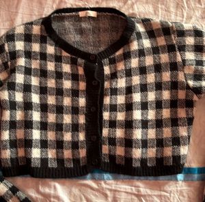 Korean Style Black And White Wool Top