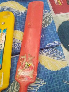 Kids Plastic Cricket Bats - Set of 2