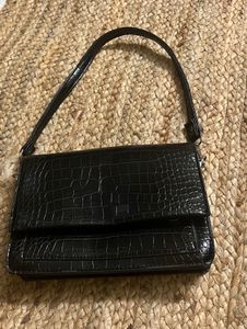 Stylish Black Shoulder Bag