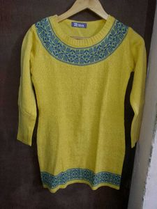 Yellow Knit Top with Blue Pattern