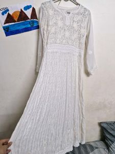 Lucknowi Chikankari Kurti Set