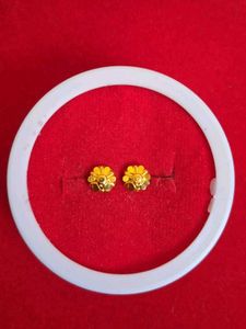 Beautiful New Star Shape Studs