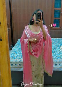 suit with pink dupatta