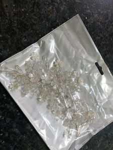 Elegant Floral Hair Accessory