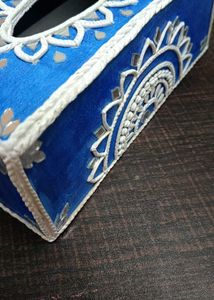 Elegant Lippan Tissue Box