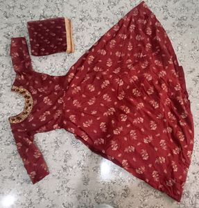 Women Heavy Worked Gown With Dupatta