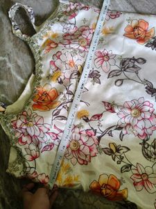 NEW Floral Print Top with Embroidery