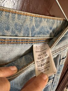 Ripped straight fit jeans