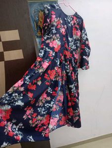 Floral Print Dress front cut design