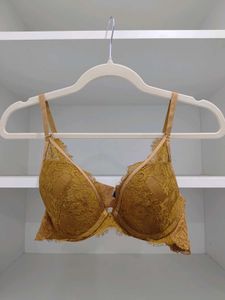 Vera Wang Lace Detail Bra