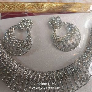 Sparkling Rhinestone Jewelry Set