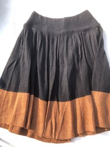 Double Shade Woolen Skirt
