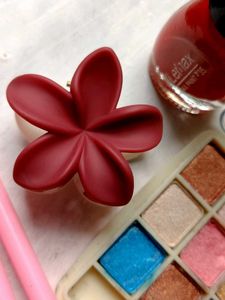 Makeup Brush Set With Clature &amp; Nail Paint