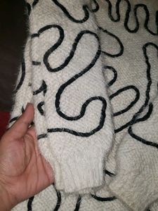 Patterned Pullover Sweater