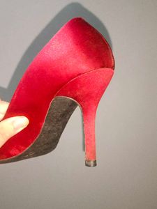 Roger Vivier Satin Heels