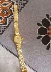 Ladies Vintage Glod Watch