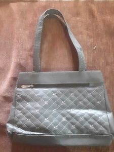 Stylish Quilted Shoulder Bag