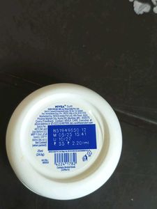 Nivea Soft Moisturizing Cream