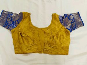 Soft Silk Saree Without Flaws With Blouse