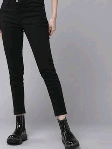 black jeans on sale hurry up