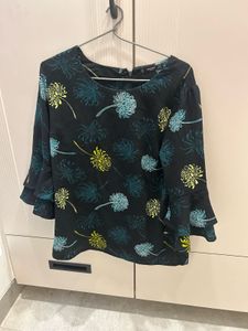 Floral Print Ruffle Sleeve Top