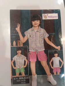 Girl wear clothes Hot pant