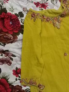 Beutiful Dress Set .Sale!!