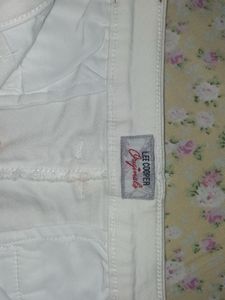 White Women&#39;s Shorts