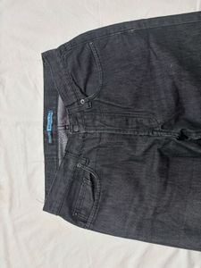 Size: 28 Black Denim Jeans