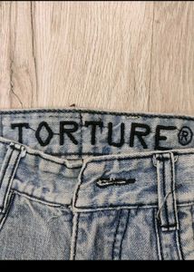 sc1222 Torture Jeans size 28