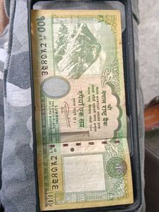 Nepalese 100 Rupee Bank Note