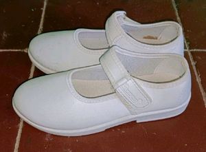 Paragon, Size 2, Girls School Shoes, White
