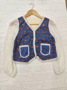 Korean Floral Embroidered Cropped Top