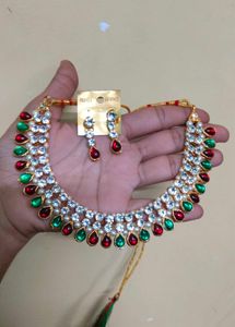 Necklace set with earrings