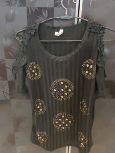 Cute Black Cold Shoulder Top